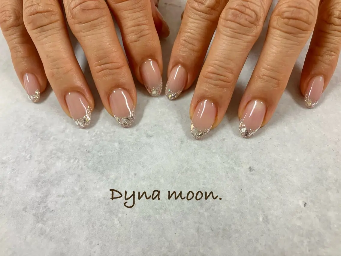 ネイル Dyna moon.のネイルデザイン