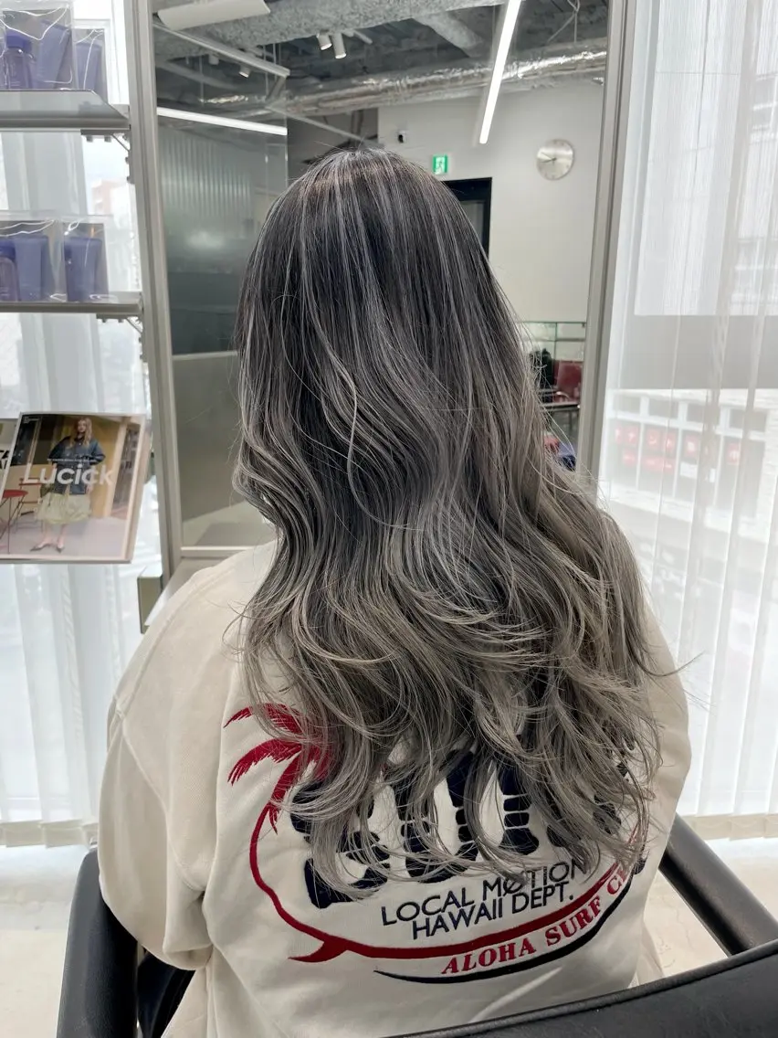 カラー バレイヤージュ ブリーチ ハイトーン✨ブリーチ ✨高田めぐみのヘアスタイル