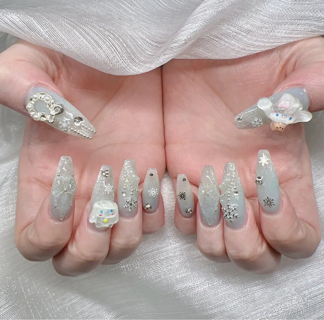 ネイル 長さ出し グラデーション 卒業式 キラキラネイル マグネットネイル ハンドネイル Lee Nails チップ長さだし専門店のネイルデザイン