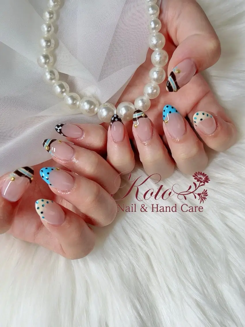 ネイル ボーダー 長さ出し ジェルネイル 持ち込み ニュアンスネイル ハンドネイル Nail Salon KOTOのネイルデザイン