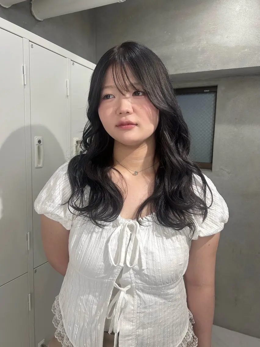 カラー ヘアカラー トリートメント ️🧬akari🧬 ハイトーン/レイヤーのヘアスタイル
