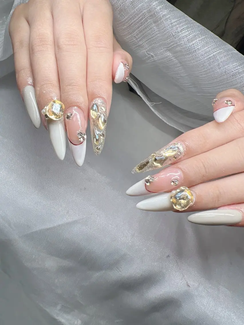 ネイル 長さ出し グラデーション 卒業式 キラキラネイル マグネットネイル ハンドネイル Lee Nailsのネイルデザイン