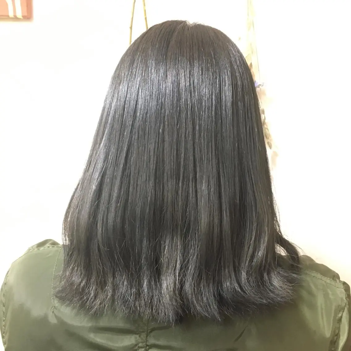 セミロング 佐川 絢のヘアスタイル