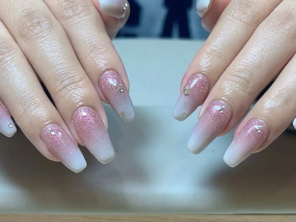 ネイル フレンチネイル ガーリー ガラスフレンチ 韓国ネイル ロングネイル ハンドネイル Venus nail チップ長さだし専門店のネイルデザイン