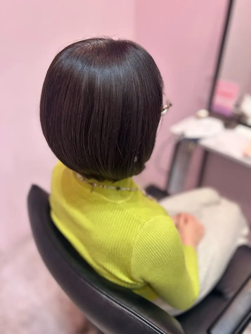 ショート 艶髪特化矯正カット ✨️MOMOEのヘアスタイル