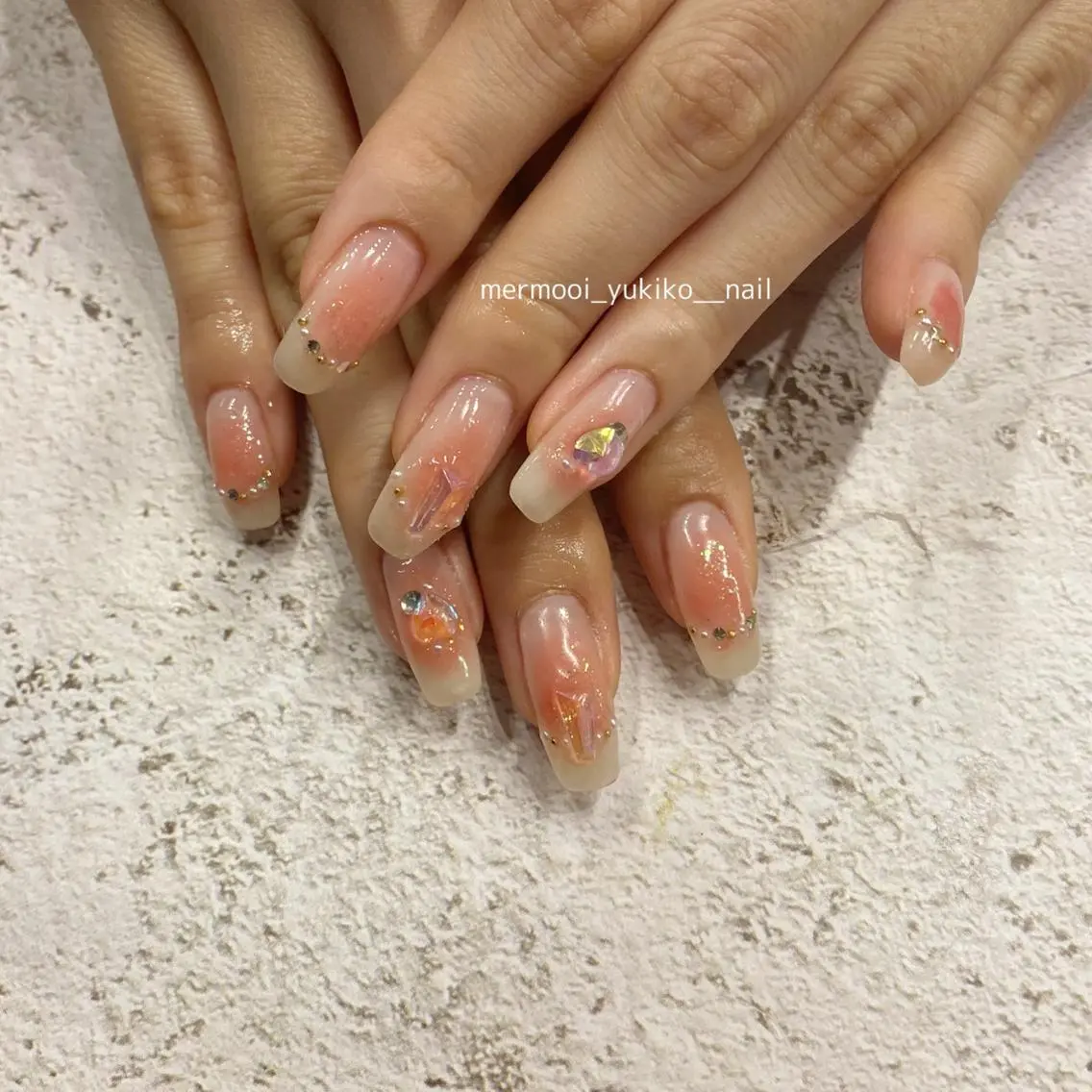 ネイル アートネイル チークネイル キラキラネイル ロングネイル ストーンネイル mermooi nailのネイルデザイン