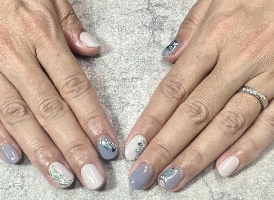 ネイル フットネイル フレンチネイル ジェルネイル ガラスフレンチ グラデーション ハンドネイル ハンドケア FASTNAIL PLUS 新宿店のネイルデザイン
