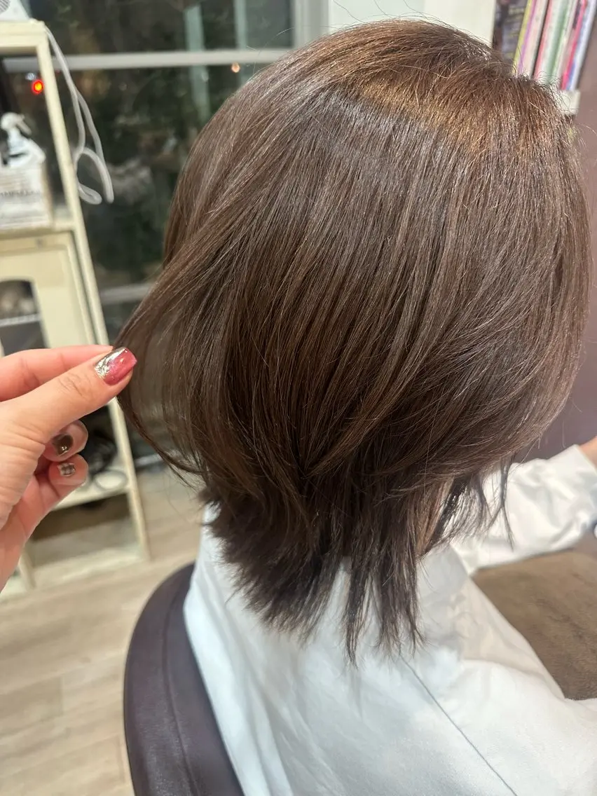 ミディアム カット ヘアカラー ツヤ髪質改善 💜れいな💜のヘアスタイル