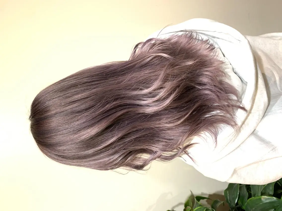 セミロング カラー ブリーチ ピンクカラー ヘアカラー トリートメント ハイトーン得意😍 Lumiereのヘアスタイル