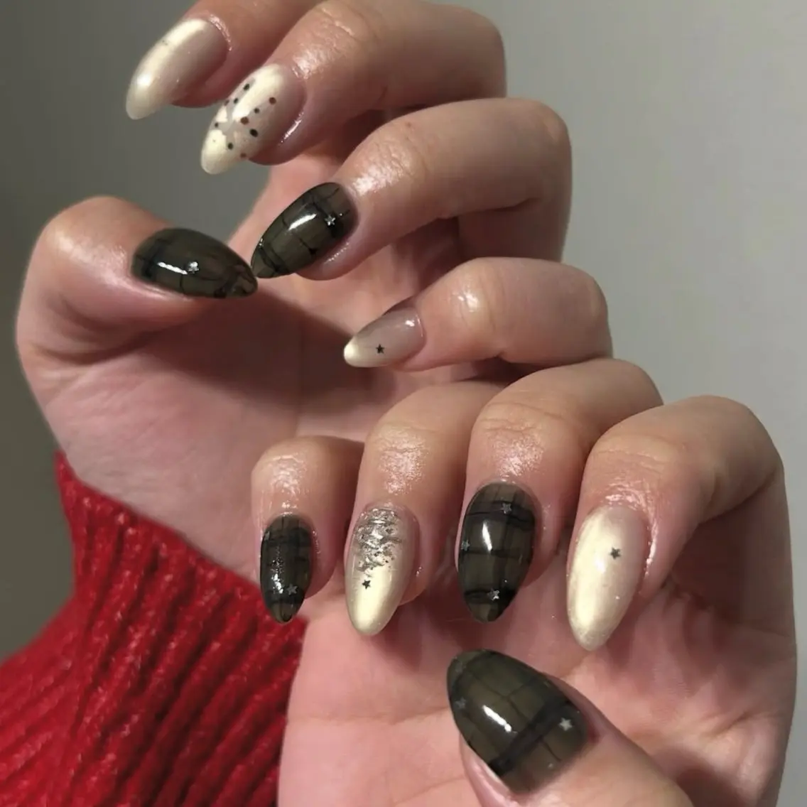 ネイル カジュアル 成人式 マグネットネイル ニュアンスネイル リボン ハンドネイル ハンドケア lylynail YUUKAのネイルデザイン