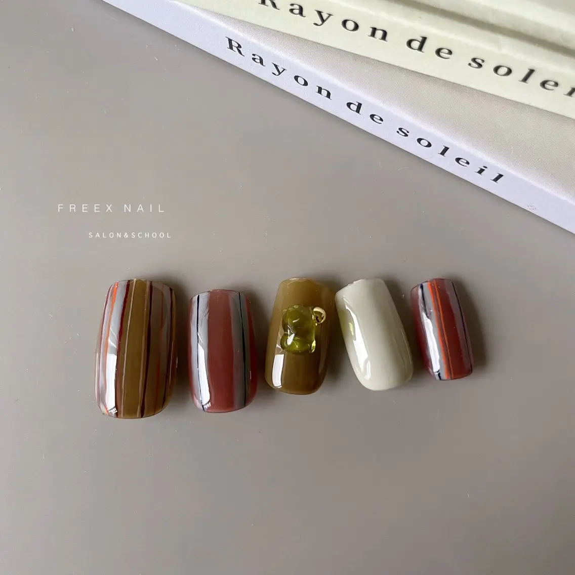 ネイル ハンドネイル ハンドケア freex nail /ニュアンス/個性派のネイルデザイン