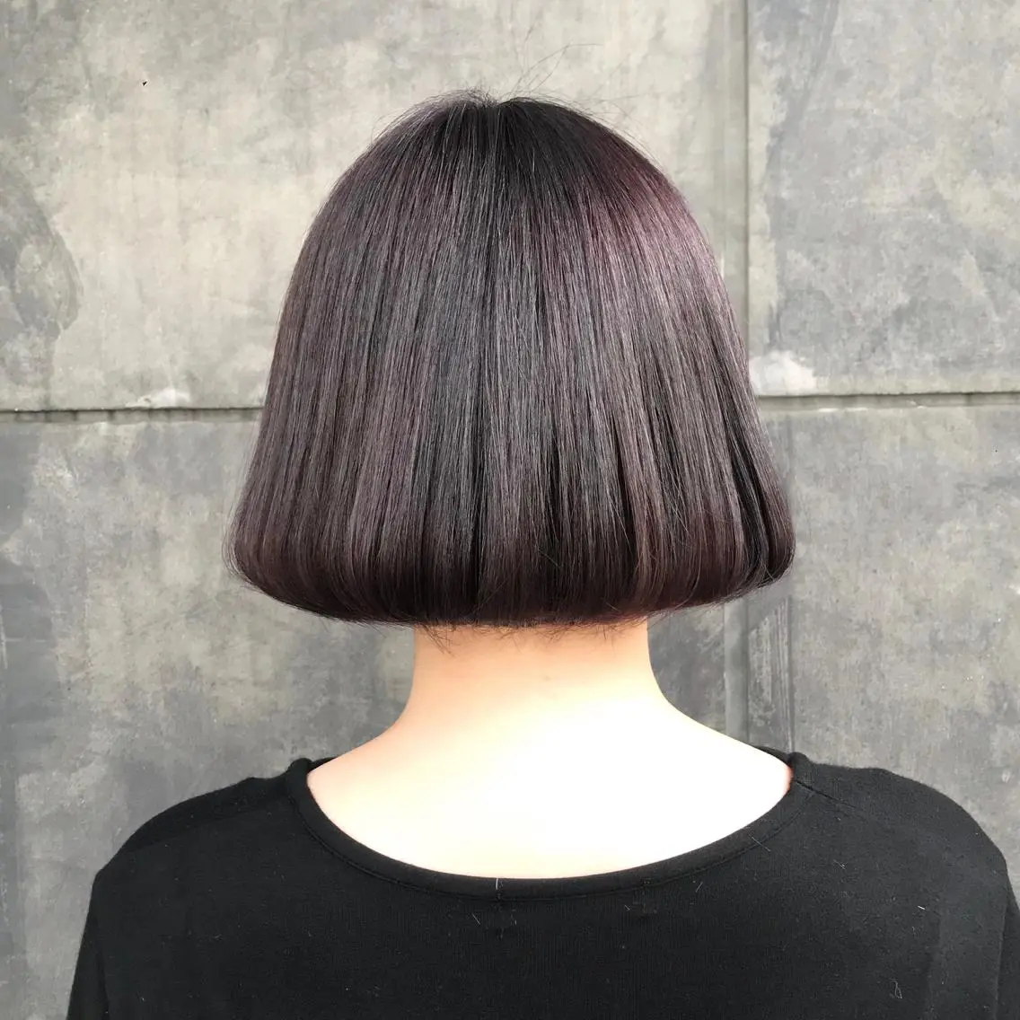 ショート カラー ブリーチ ブラウンカラー ディープラベンダー ラベンダーカラー ラベンダーブラウン K-POP好き美容師 🇰🇷Kai.Yのヘアスタイル