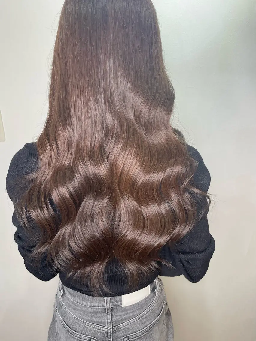 ロング カラー ベージュカラー トリートメント 小島 勤夢のヘアスタイル