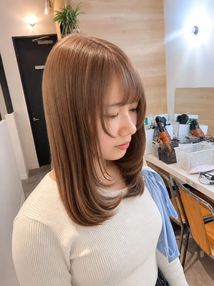セミロング ヘアカラー トリートメント EIGHT　サイショ ミズキのヘアスタイル