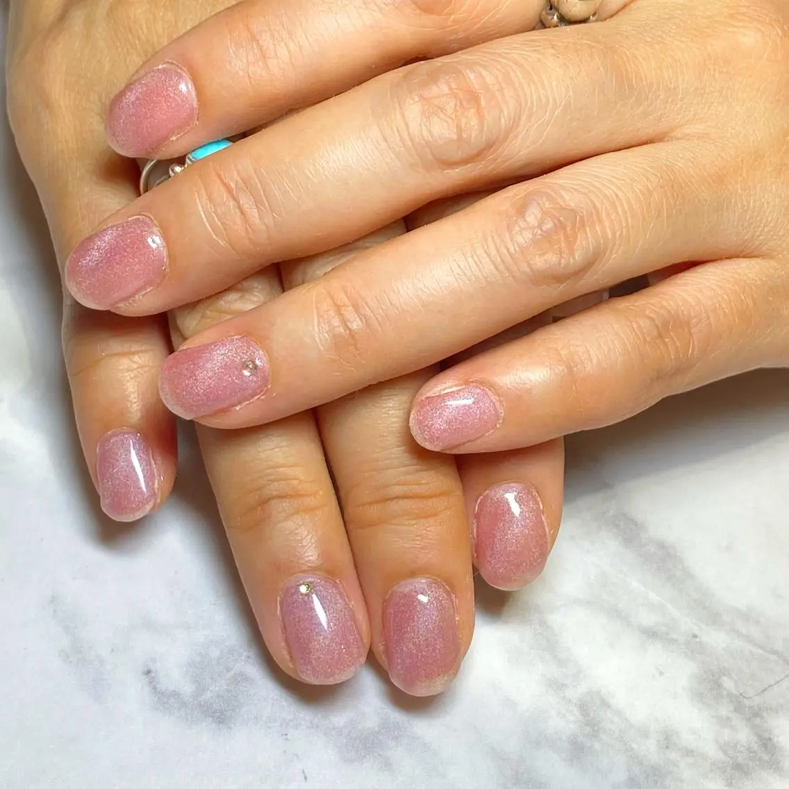 ネイル ジェルネイル YUN 💅のネイルデザイン