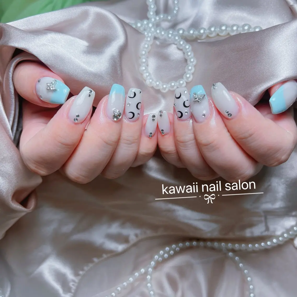 ネイル ドット フレンチネイル 韓国ネイル マグネットネイル オフィスネイル Kawaii Nail Salonのネイルデザイン