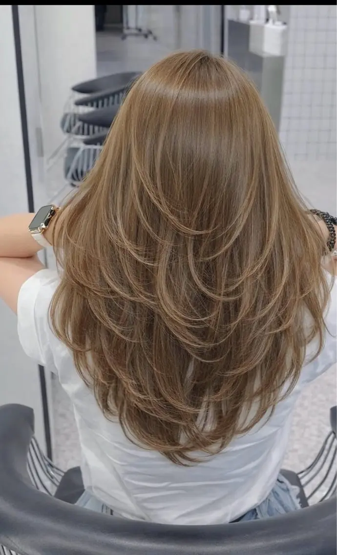 ロング 表参道/40代以降の ストレート/宮崎のヘアスタイル