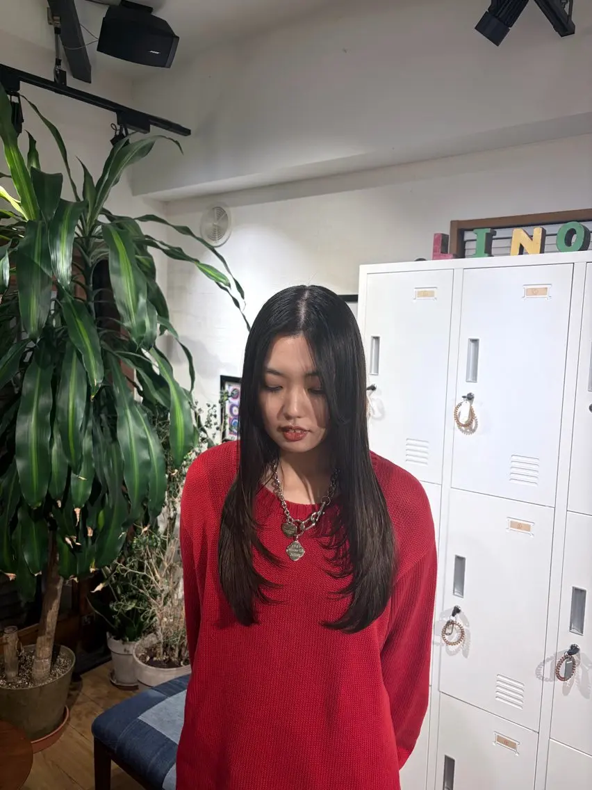✨️艶髪まとまる髪に✨️カット+艶カラー+髪質改善トリートメントの写真