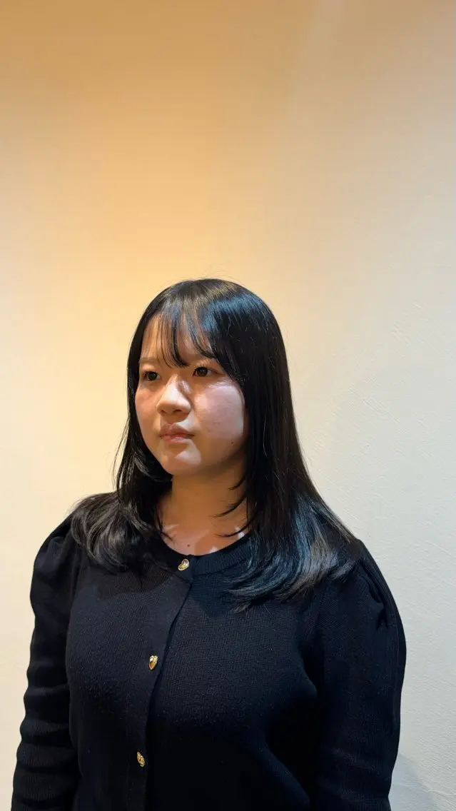 セミロング 顔まわりレイヤー 顔周りカット レイヤーカット 透明感カラー/ MIOのヘアスタイル