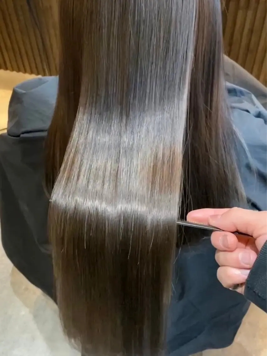 セミロング カラー 髪質改善 カット ヘアカラー トリートメント レイヤー似合わせ 透明感カラーりきやのヘアスタイル
