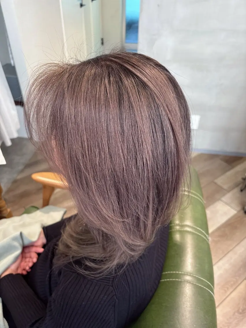 セミロング カラー ヘアカラー トリートメント 鮫島海斗☆レイヤー☆ ケアブリーチのヘアスタイル