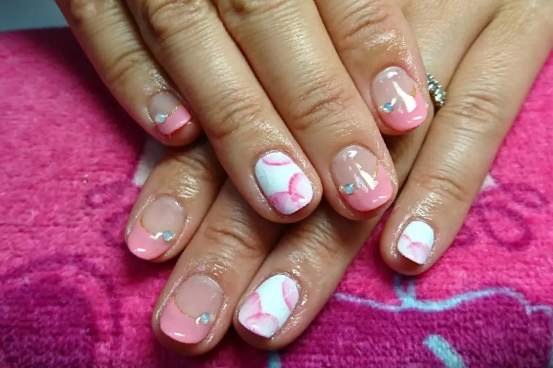 ネイル アートネイル フレンチネイル nail yukkoのネイルデザイン