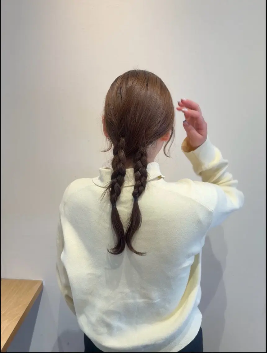 セミロング 佐々木 彩羽のヘアスタイル