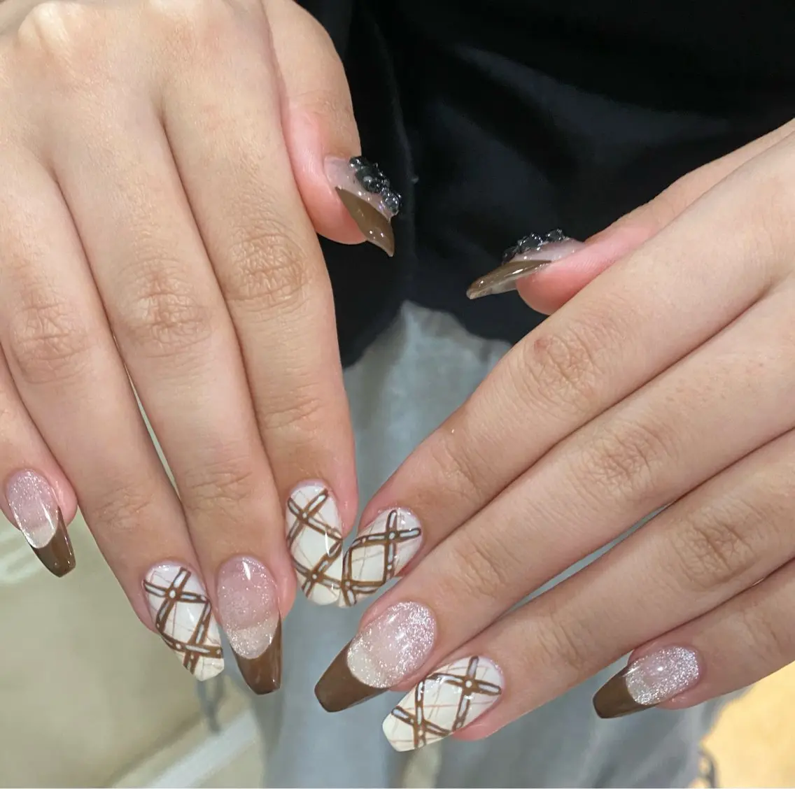 ⪩⪨定額デザイン⪩⪨オフあり・ハンド🖐🏻春デザイン🌸𖤣𖥧𖥣｡𖥧(パラジェル/今池/千種/池下)の写真