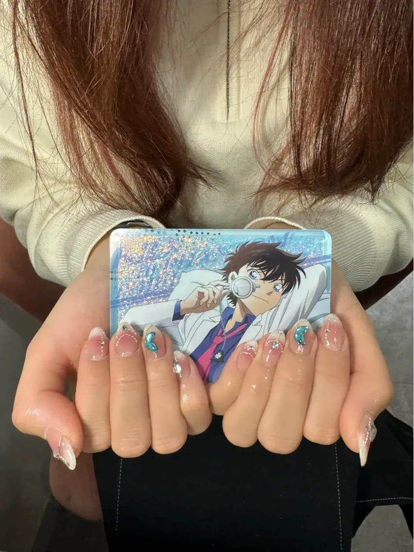 ネイル LAVISH 大和店 emi･:*+のネイルデザイン