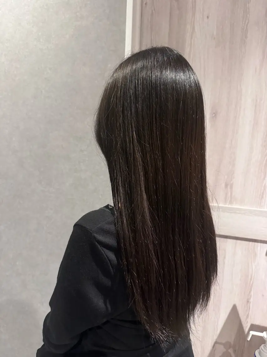 ロング カラー ヘアカラー トリートメント Applause カリンのヘアスタイル