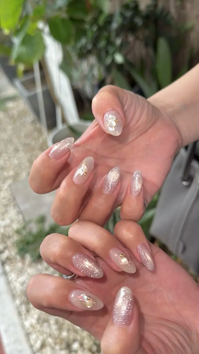 ネイル フラッシュネイル フラッシュマグ フットネイル フレンチネイル 韓国ネイル ハンドネイル SAKU nail 作島茜のネイルデザイン