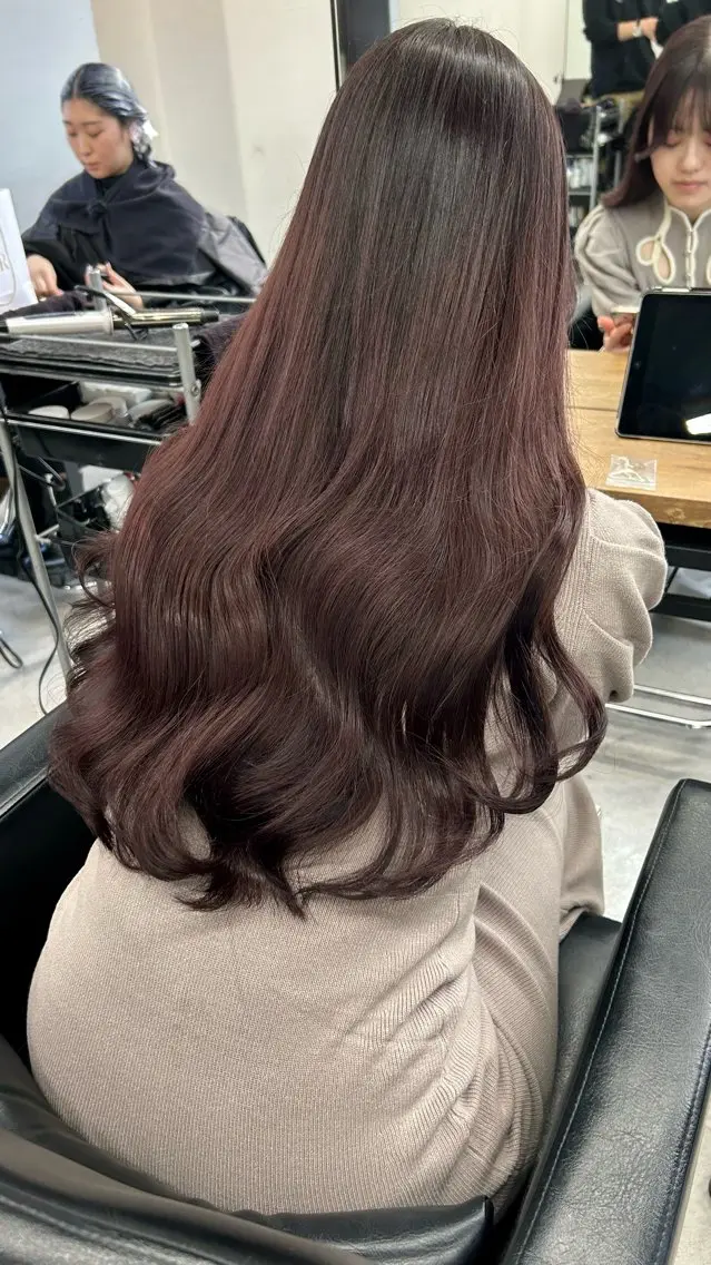 ロング カラー ブリーチ カシス ダブルカラー ラベンダーカラー ブリーチなしカラー RYOSUKE ハイトーンのヘアスタイル
