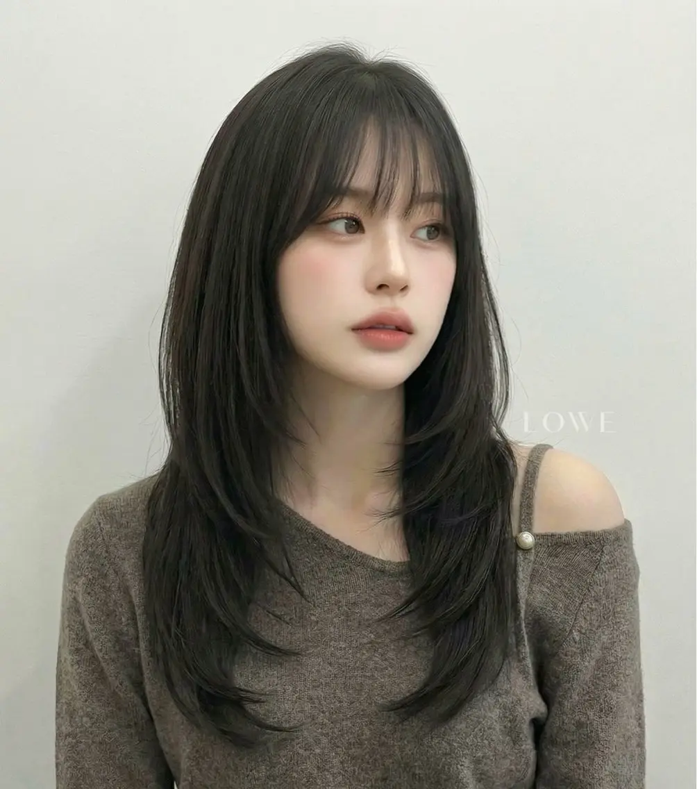 ロング 🫧ロングレイヤー 韓国透明感カラー🫧のヘアスタイル
