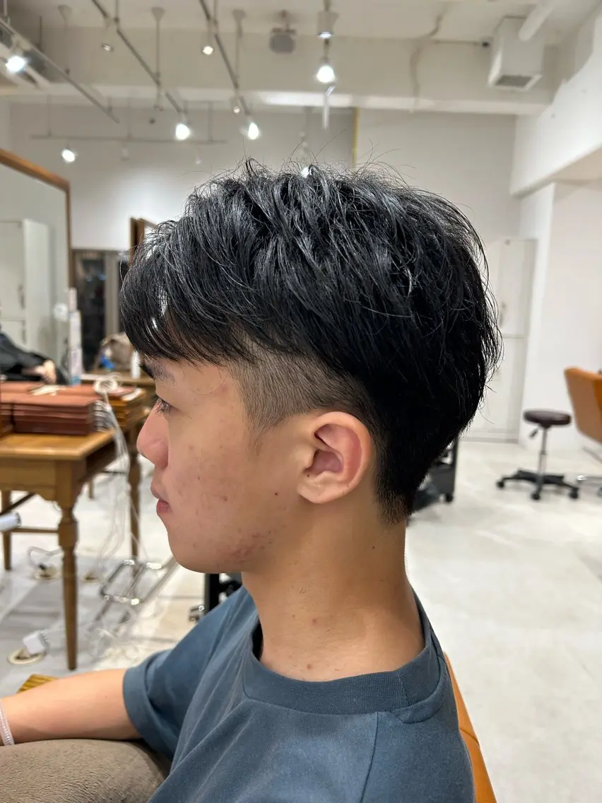 ショート ヘアアレンジ メンズ カット 山﨑 燦人のヘアスタイル