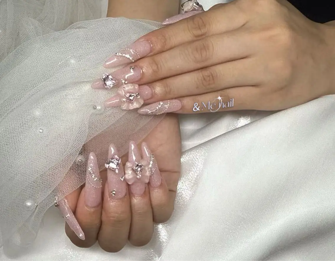 ネイル ＆ME アンドミーのネイルデザイン