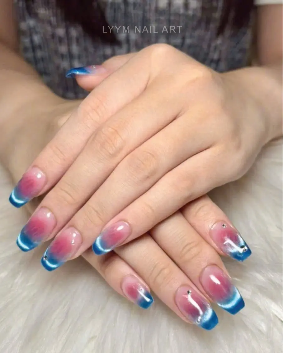 ネイル ブルー グラデーション 韓国ネイル ピンク 夏ネイル ハンドネイル LYYM Salonのネイルデザイン