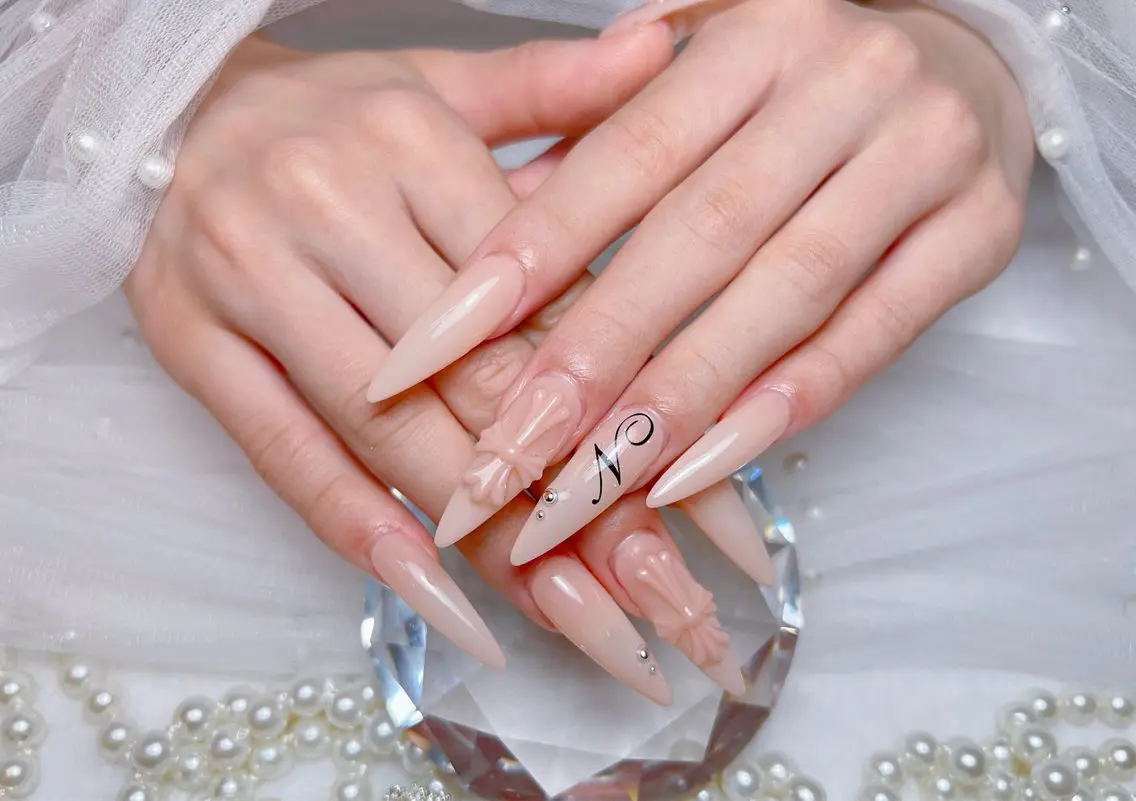 ネイル アートネイル オーロラネイル チークネイル 長さ出し フットネイル Miya _nailのネイルデザイン