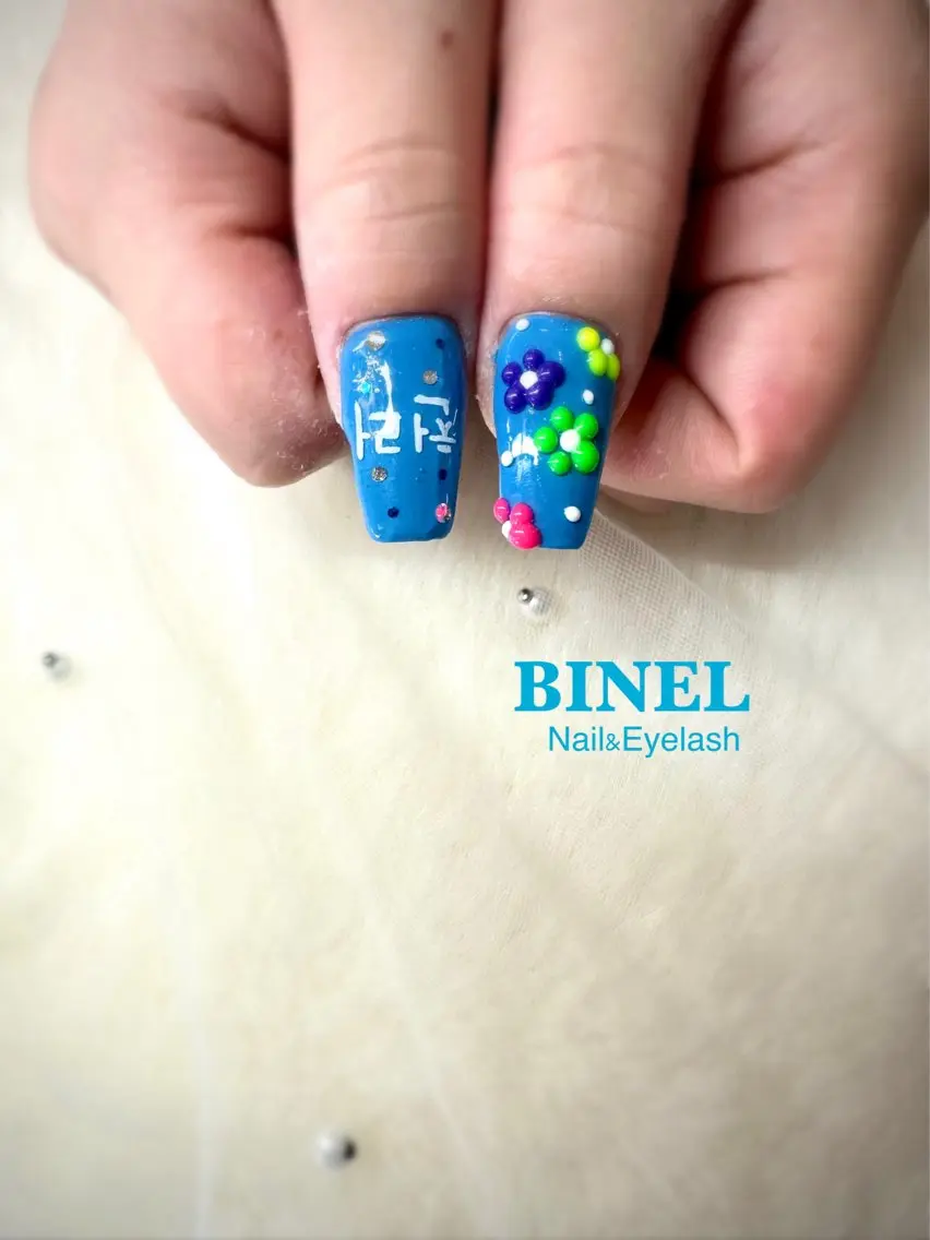 ネイル ハンドネイル BINEL REINAのネイルデザイン