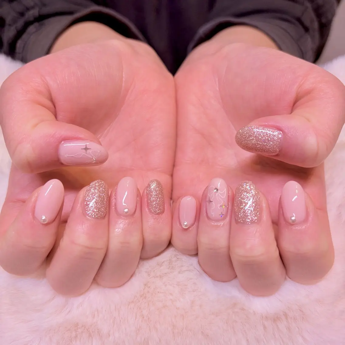ネイル ガーリー ハンドネイル nail salon e'mu💐のネイルデザイン