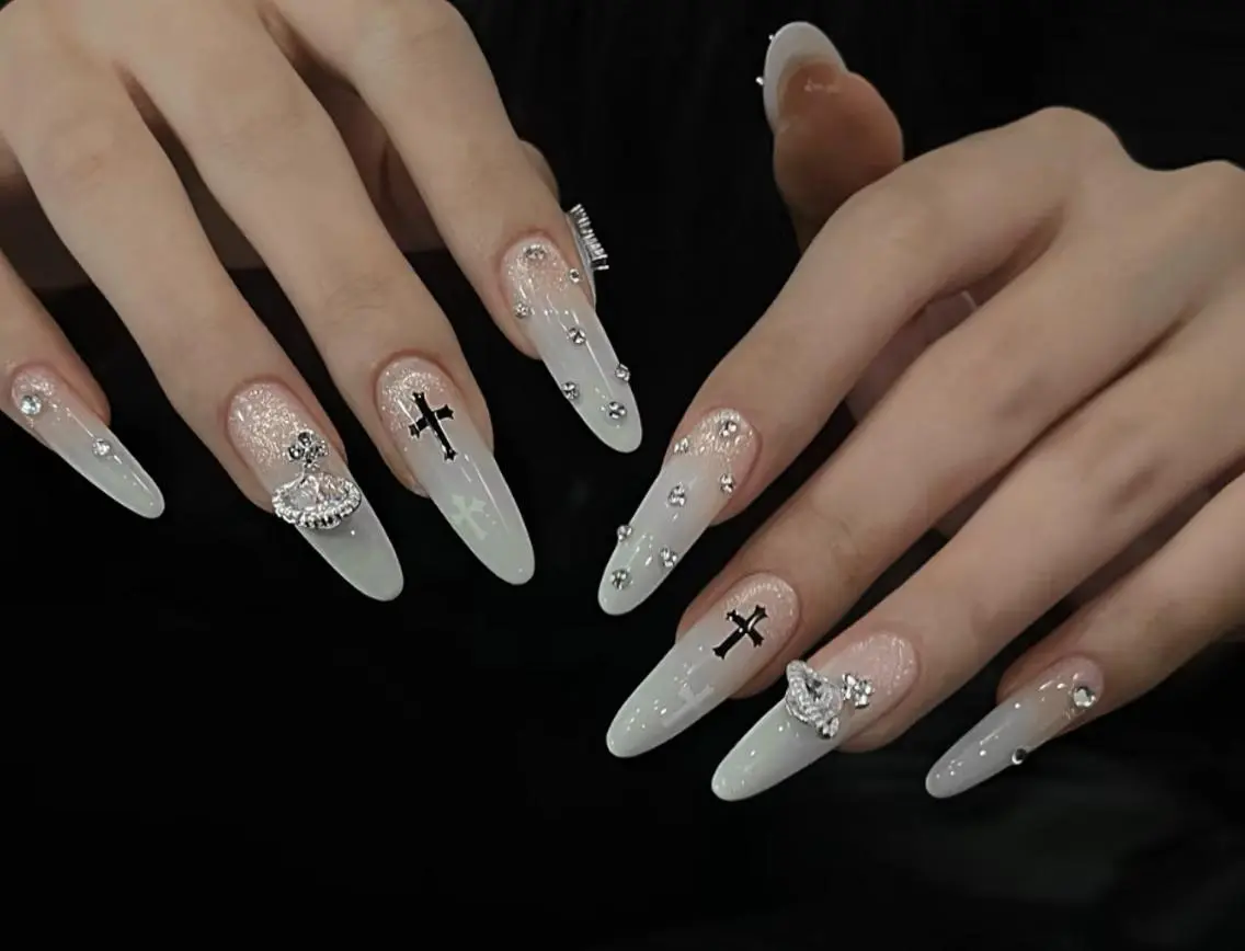 ネイル ハンドネイル 🎀 NaNa_nailのネイルデザイン