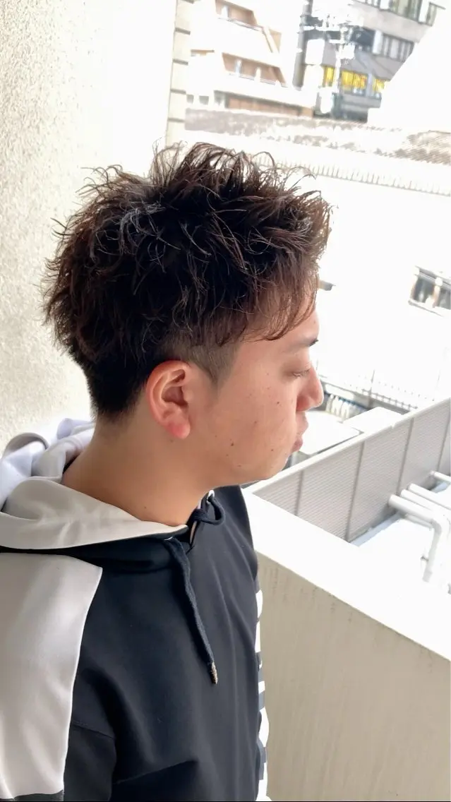 ショート メンズ モヒカン メンズパーマ メンズツイストパーマ ツイストパーマ カット パーマ 完全個室マンツーマン メンズサロン草野貴樹のヘアスタイル