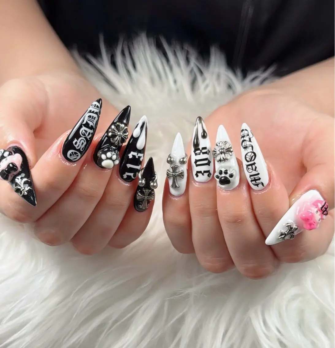 ネイル チークネイル フレンチネイル グラデーション キラキラネイル 韓国ネイル ハンドネイル HIKARIHANA NAILのネイルデザイン