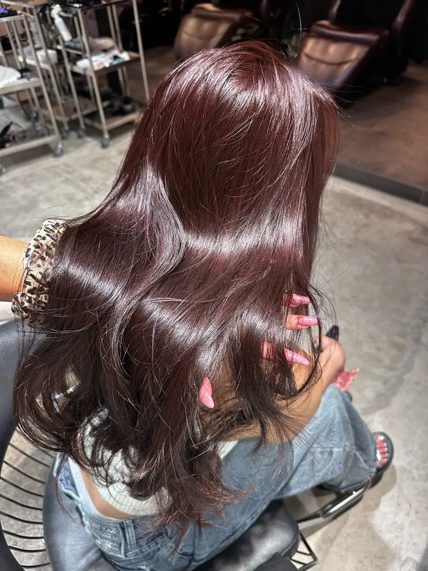 ロング 岩田 紗奈のヘアスタイル