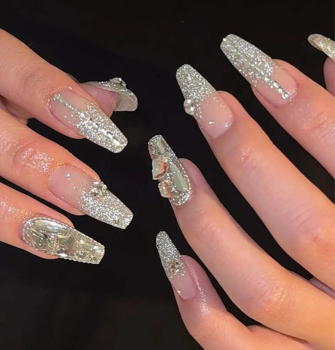 ネイル アートネイル フラワーネイル フレンチネイル ジェルネイル グラデーション ハンドネイル Ryu Nail NekoChanのネイルデザイン