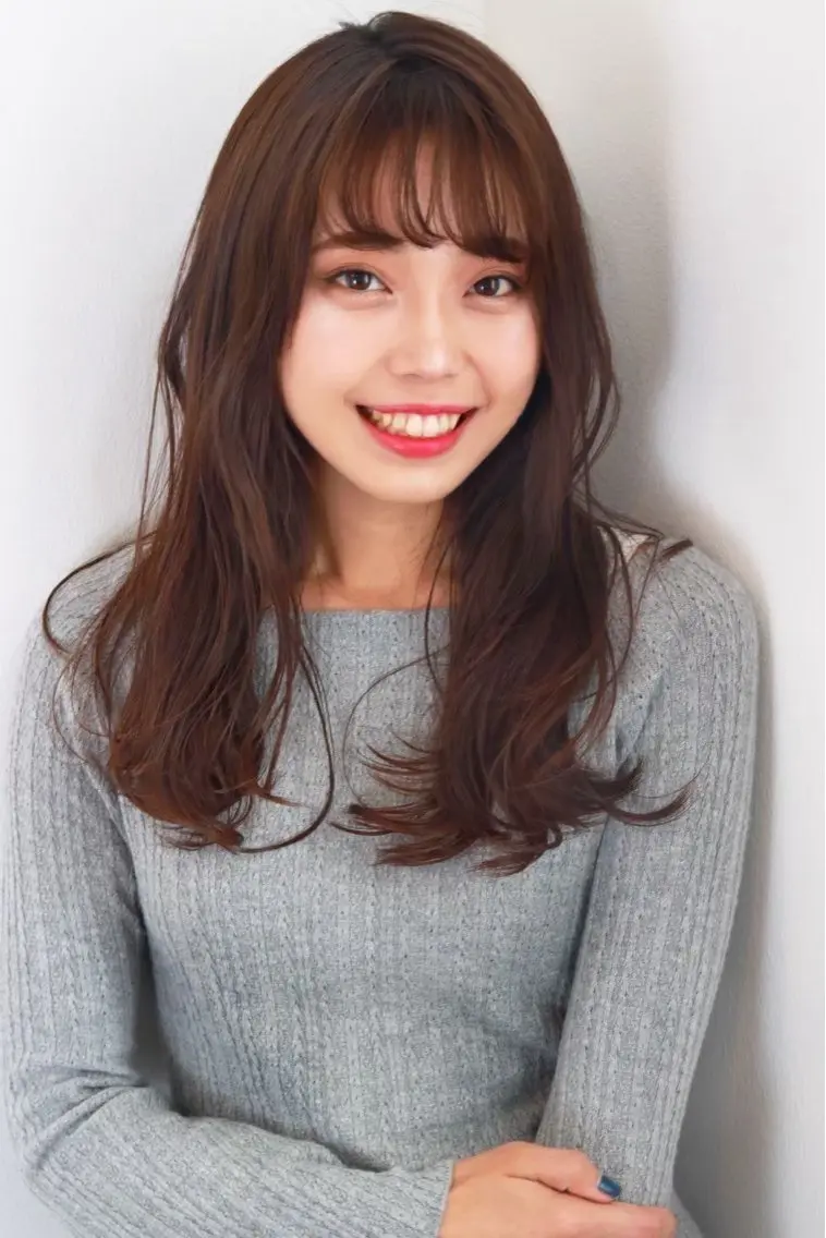 レディースカット&透明感カラー /暖色系/寒色系/ウルフカットやレイヤーカットも!の写真