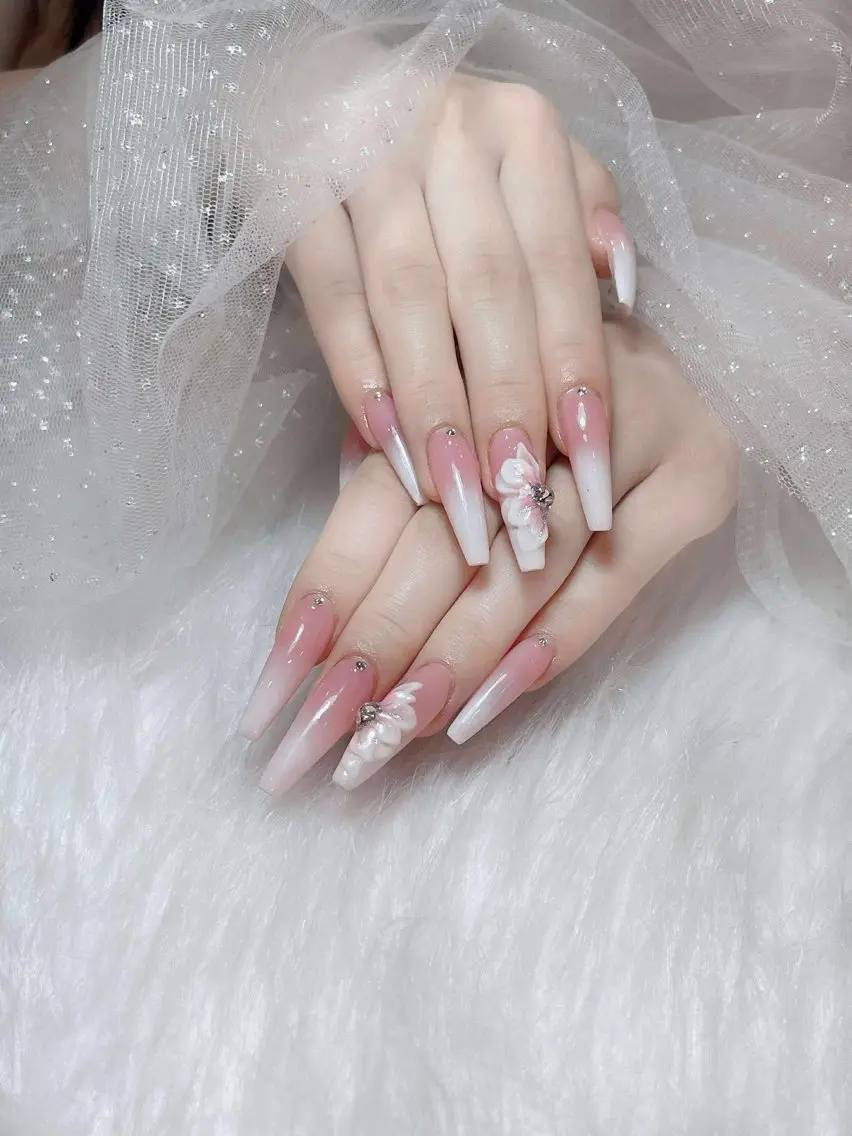 ネイル ジェルネイル スカルプネイル Queen Nail Salonのネイルデザイン