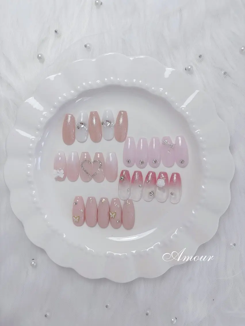 ネイル オフィスネイル シンプルネイル ハンドネイル Amour 🎀のネイルデザイン