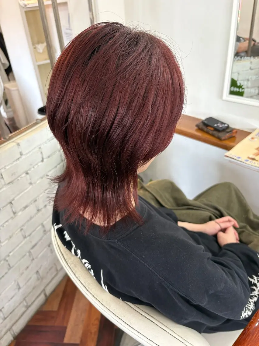 メンズ メンズウルフカット ウルフカット カット ヘアカラー トリートメント 塔崎 りこのヘアスタイル