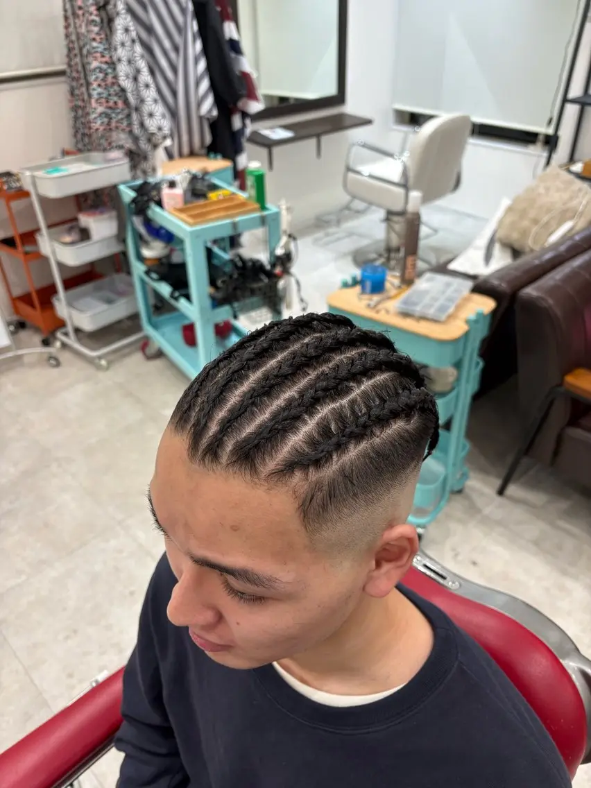 ミディアム メンズ エクステ ヘアセット 本間 颯太のヘアスタイル