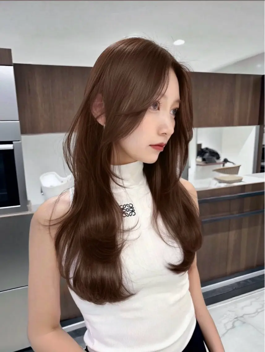ロング 🎀 レイヤーカット カラー / 錦糸町のヘアスタイル